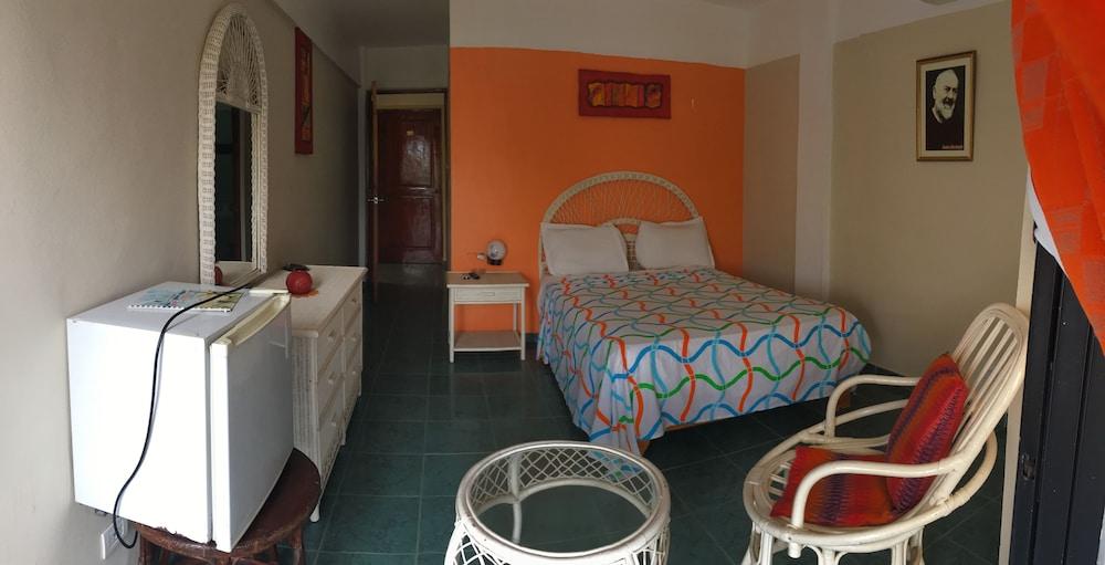Hotel Restaurant Hamilton Boca Chica Exterior foto
